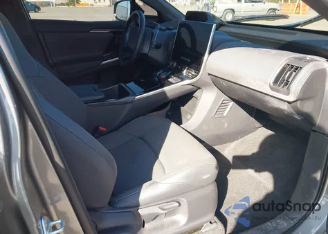 2024 Toyota Bz4X Xle z USA, uszkodzony, nr VIN JTMABACA3RA076716